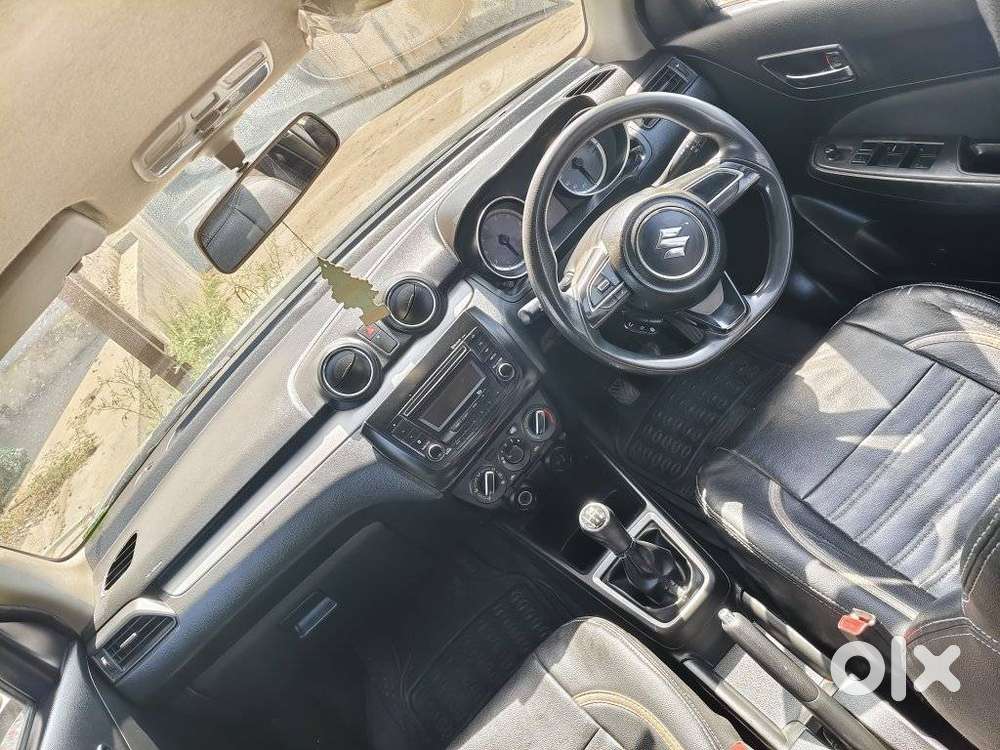 Maruti Suzuki Swift Vxi + Manual, 2018, Petrol