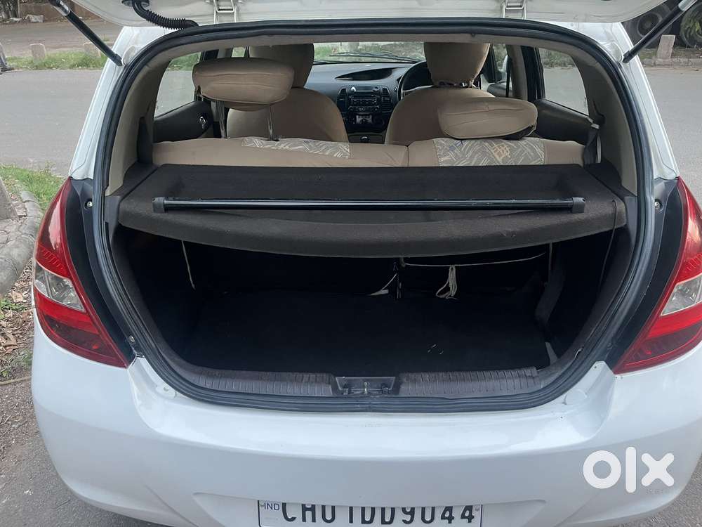 Hyundai I20 Petrol Cvt Magna Executive, 2010, Petrol