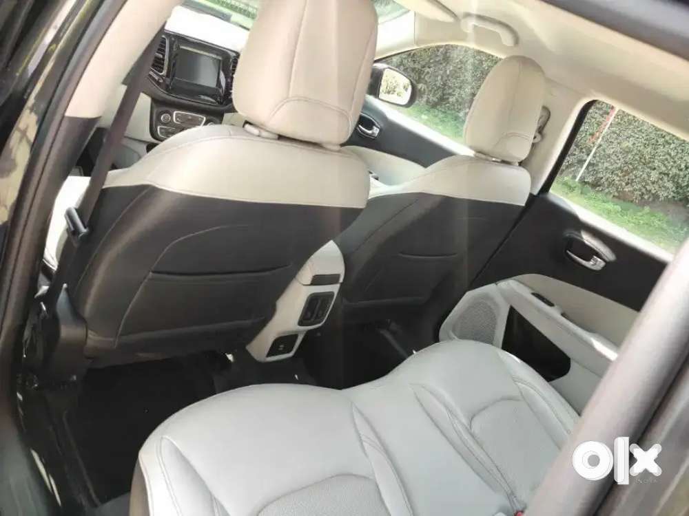 Jeep Compass, Complete Show Room Track