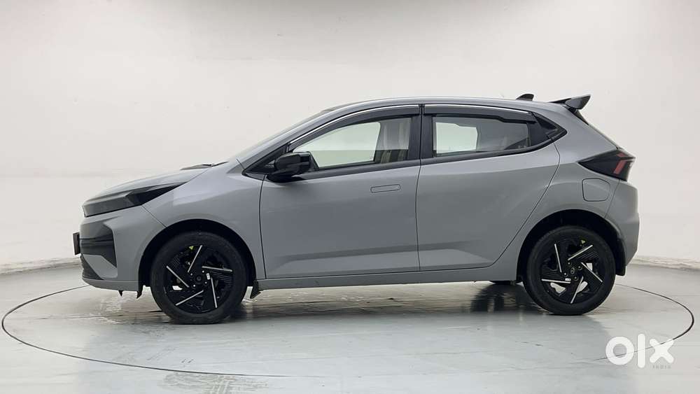 Tata Altroz Xe Petrol, 2025, Petrol