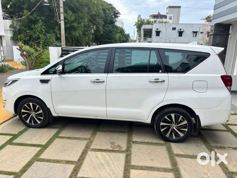 Toyota Innova Crysta [2020-ongoing] 2.4 Zx 7 Str, 2024, Diesel