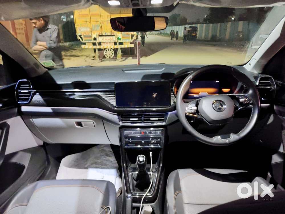 Skoda Kushaq 1.0 Tsi Style, 2022, Petrol
