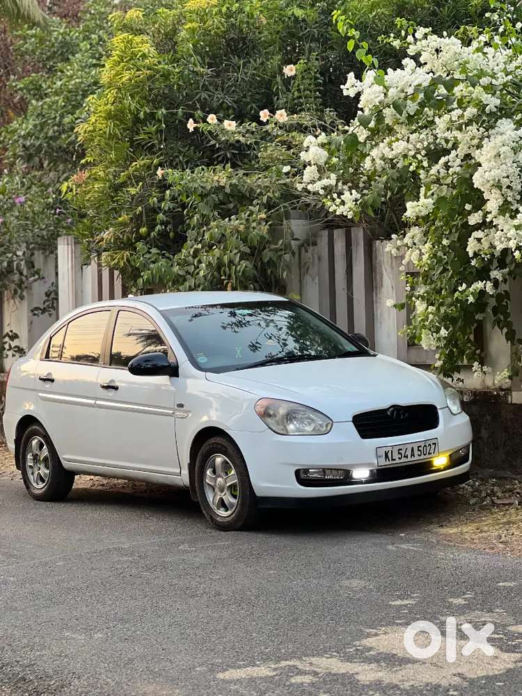 Hyundai Verna 2009 Diesel 150000 Km Driven