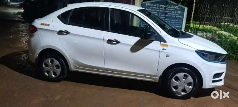 Tata Tigor Xpres-t Ev Xm Bov 2022 Automatic