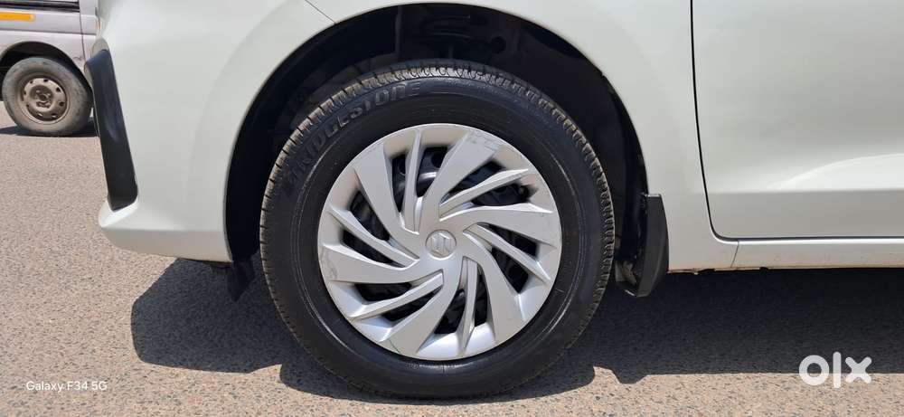 Maruti Suzuki Ertiga 1.5 Vxi, 2024, Petrol