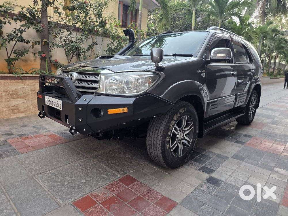 Toyota Fortuner 3.0 4x4 Manual, 2011, Diesel