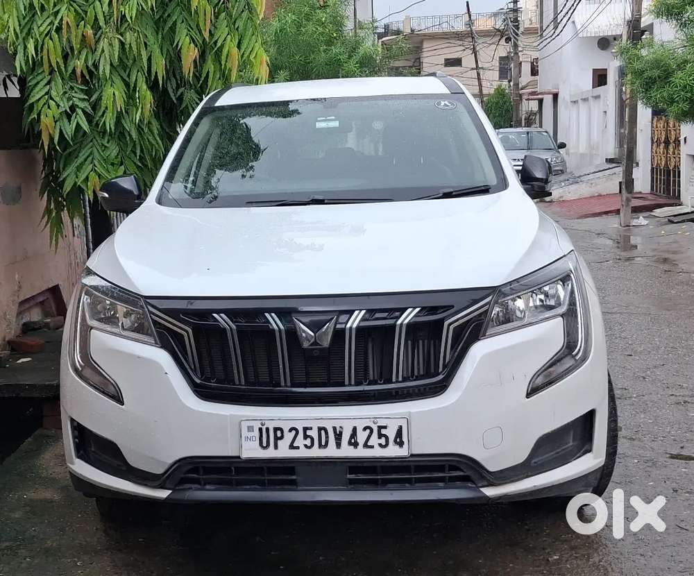 Mahindra Xuv700 2.0 Petrol 2023