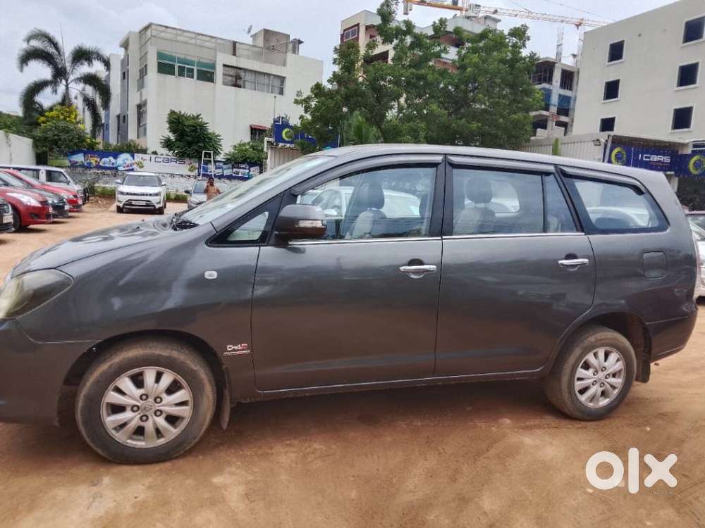 Toyota Innova 2.5 V 7 Str, 2010, Diesel