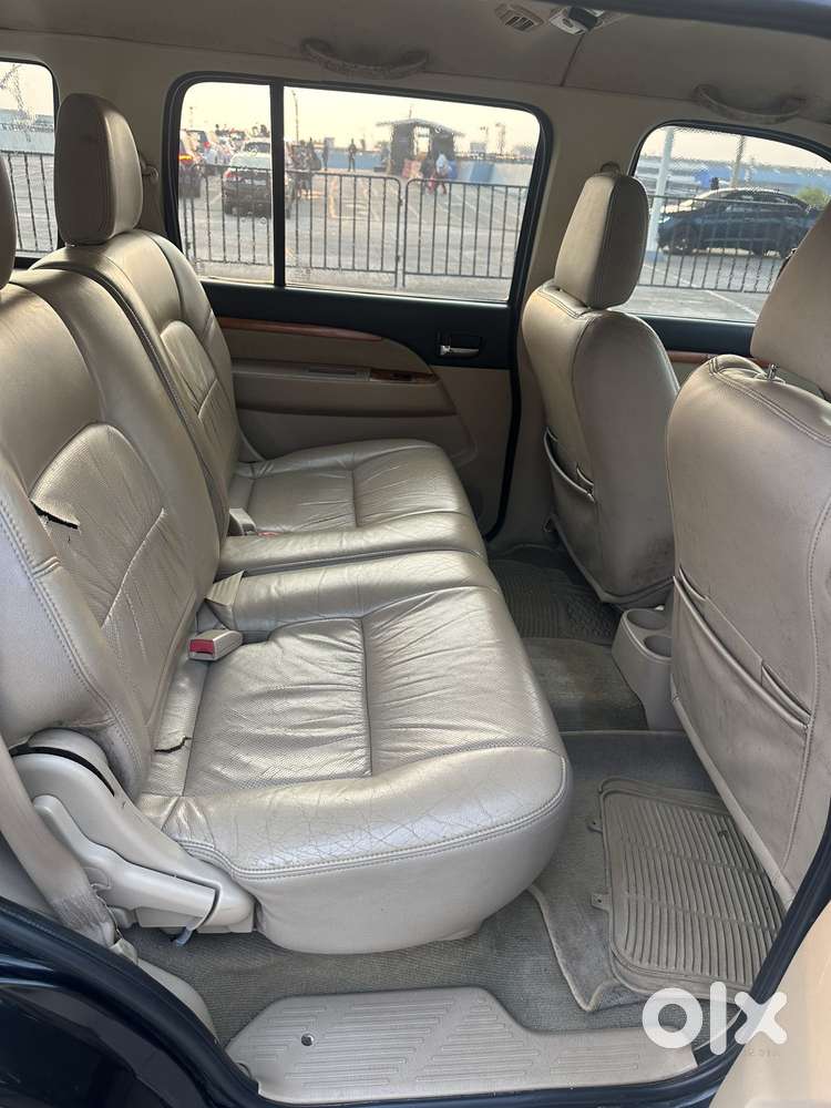 Ford Endeavour Hurricane Limited Edition, 2010, Diesel