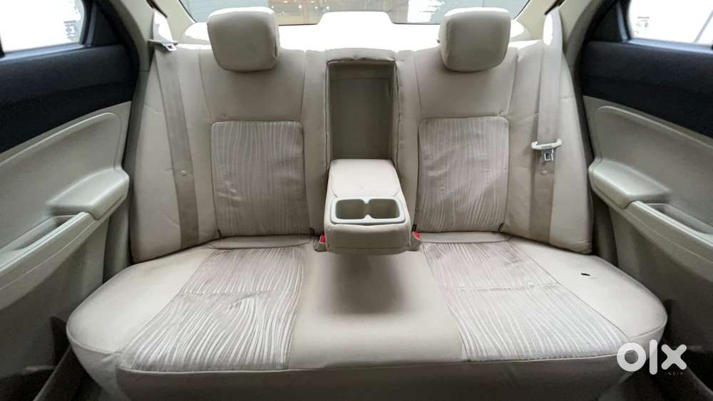 Maruti Suzuki Dzire 1.2 Zxi Plus Amt, 2017, Petrol