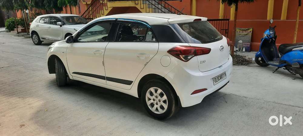Hyundai I20 Petrol Cvt Magna Executive, 2015, Petrol