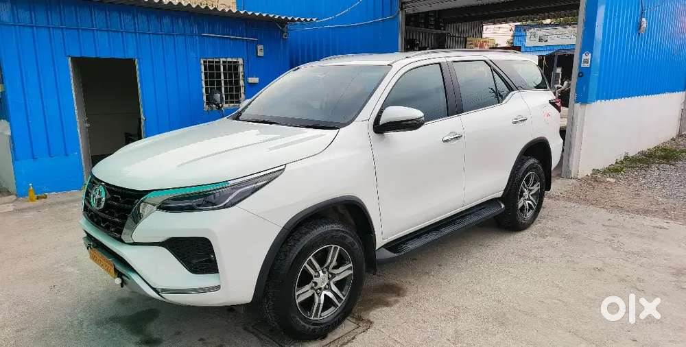 Toyota Fortuner 4*2 Mt 2024 Diesel 30000 Km Driven