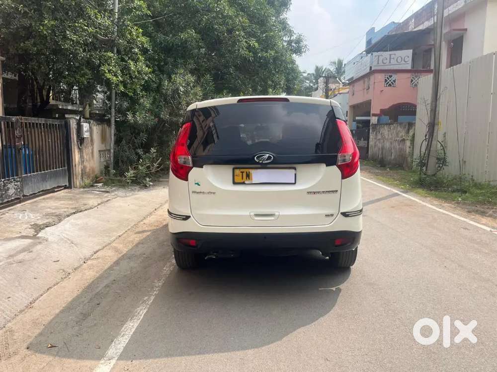 Mahindra Marazzo 2023