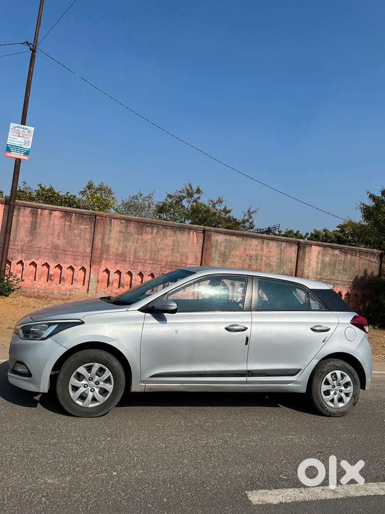 Hyundai I20 Sportz 2016  Petrol  1.22 Lakh Km  2nd Owner  Jaipur