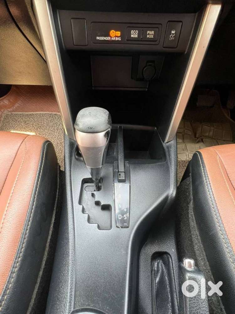 Toyota Innova Crysta 2.8z Automatic, 2017, Diesel