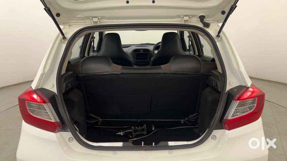 Tata Tiago Xe, 2017, Petrol