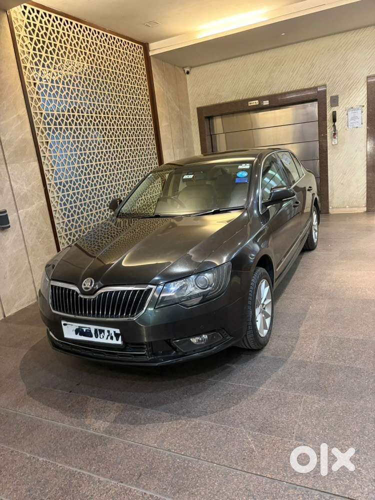 Skoda Superb 2014 Petrol Well Maintained