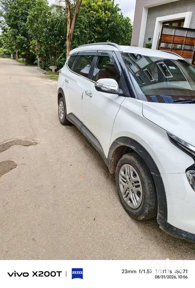 Kia Carens 1.4 Premium 2024