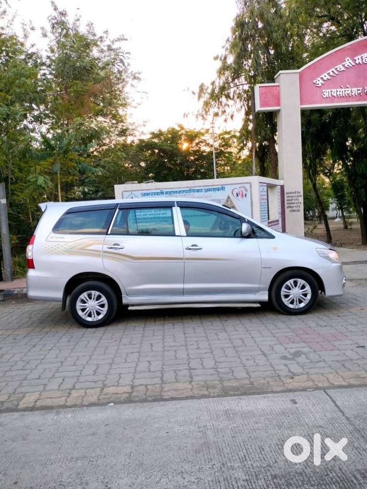 Toyota Innova 2.5 G (diesel) 8 Seater Bs Iv, 2013, Diesel