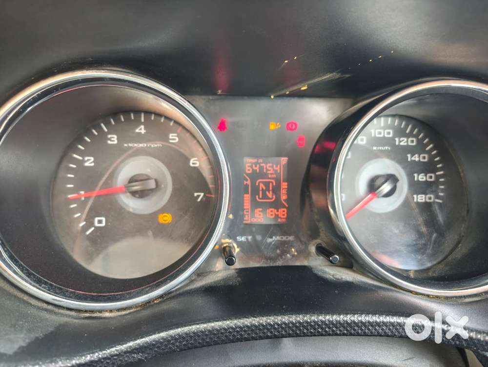 Mahindra Tuv 300 T8, 2017, Diesel