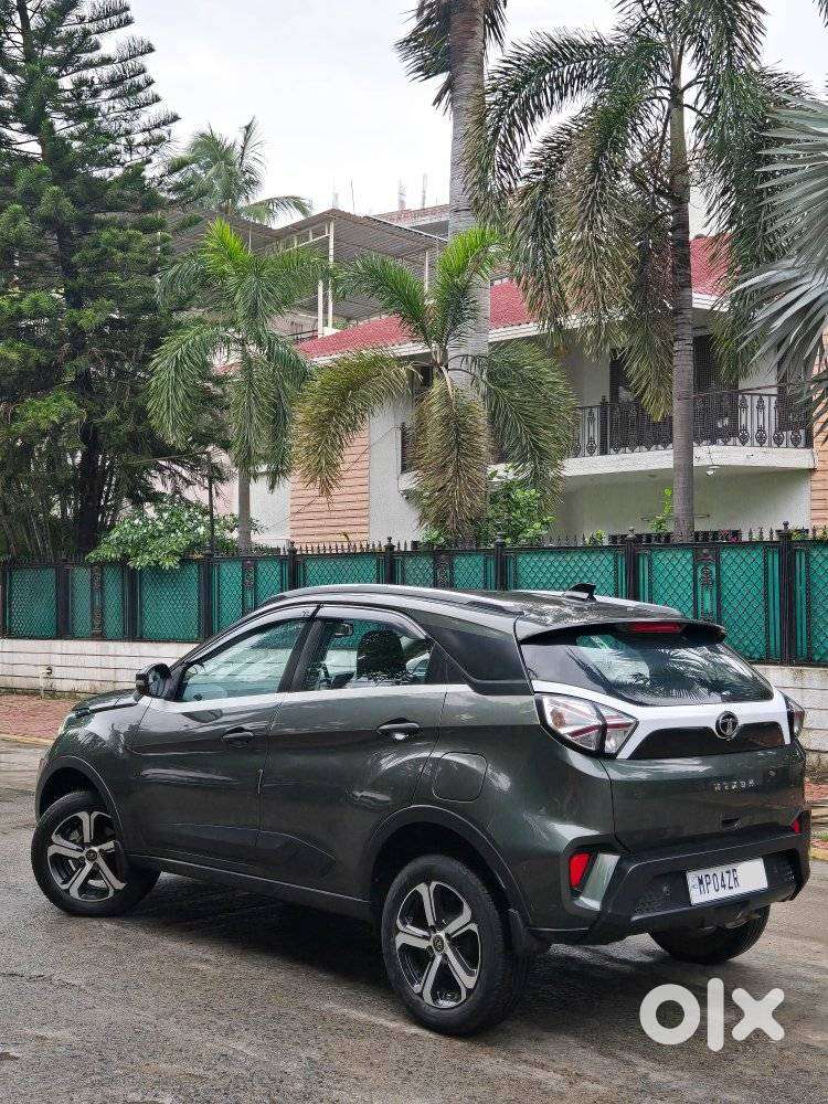 Tata Nexon 1.2 Revotron Xm Plus (s), 2023, Petrol