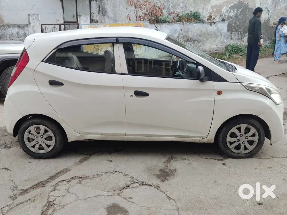 2017 Hyundai Eon Magna +