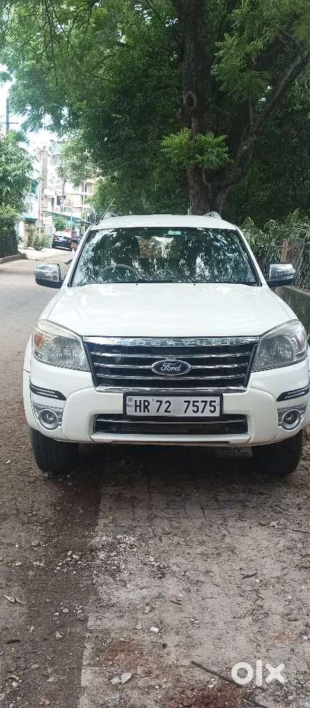 Ford Endeavour 3.0l 2011 Diesel Vip Number Well Maintain