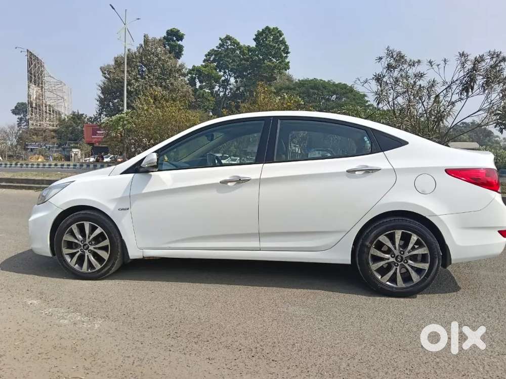 Hyundai Fluidic Verna 2014