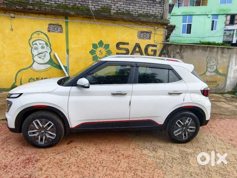 Hyundai New Venue Petrol 2024 Automatic