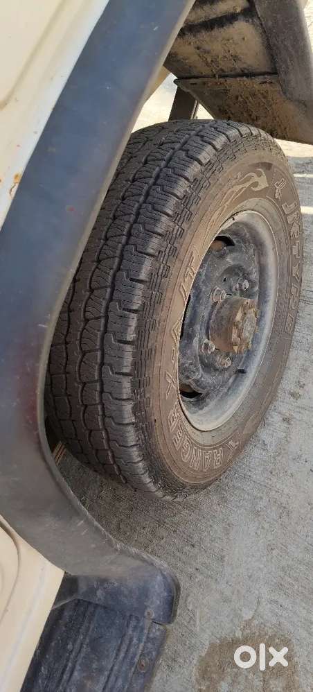 Mahindra  2010 Diesel 150000 Km Driven 4tyre New All Documents Complet