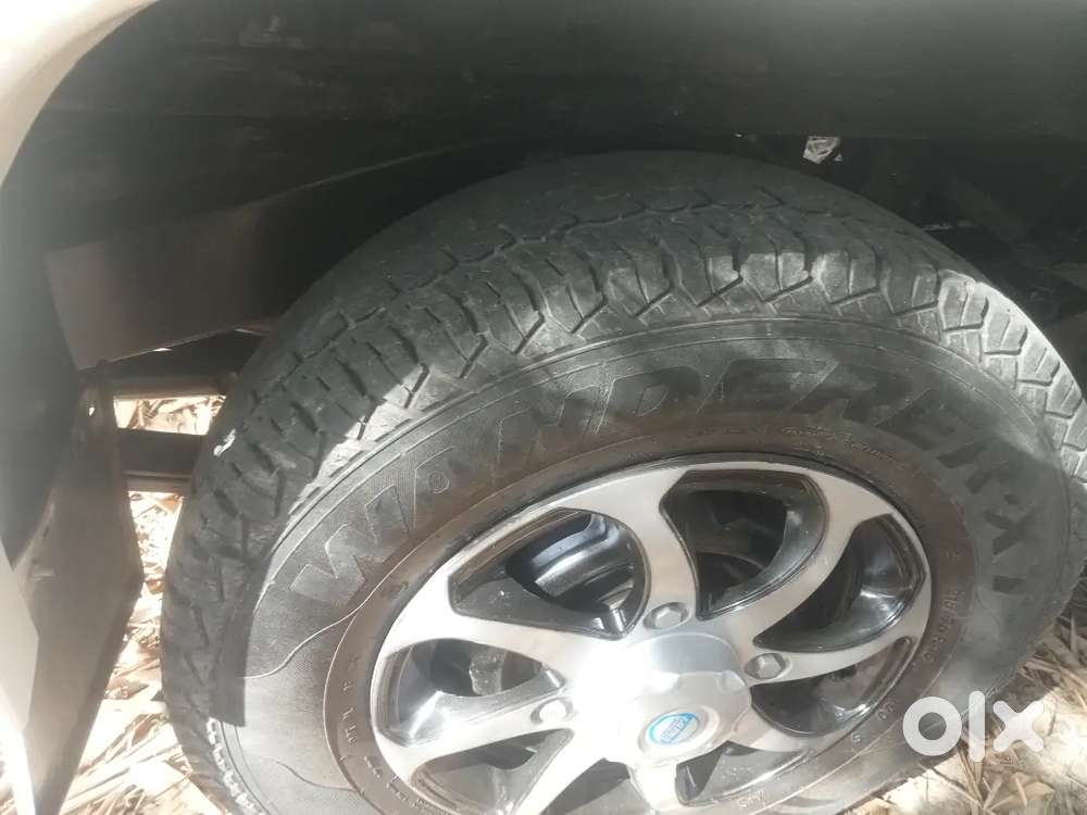 Mahindra Bolero Neo Plus 2009