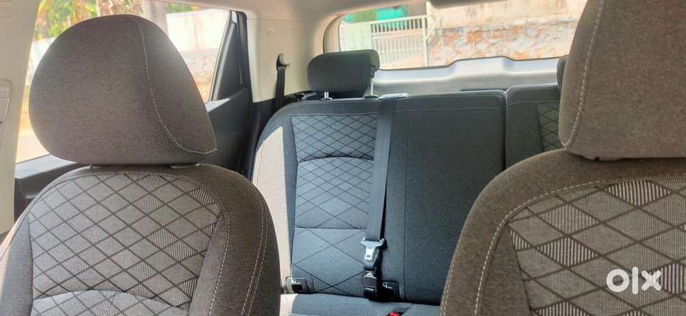 Mahindra Petrol Manual 2024 Car