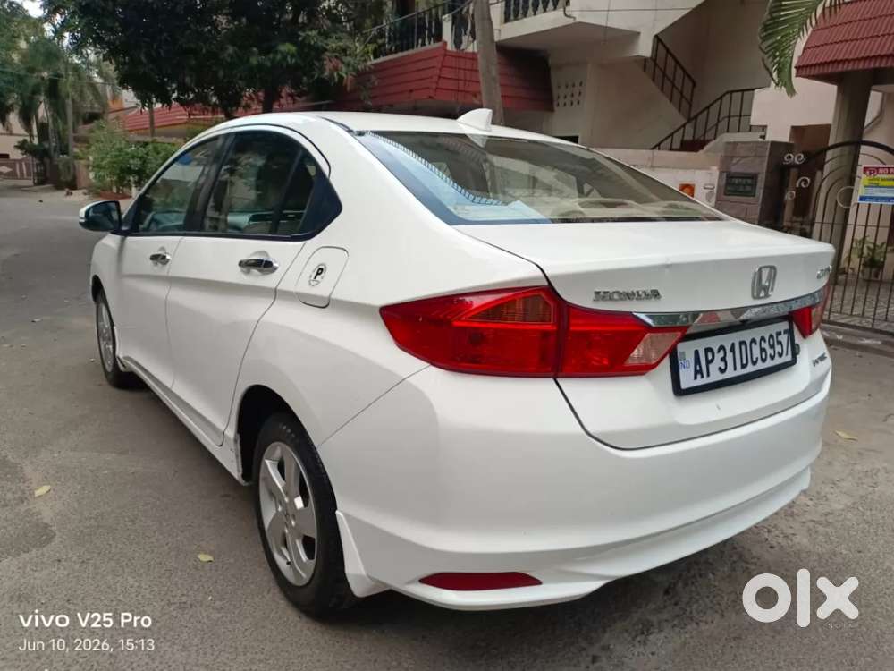 Honda City 1.5 V Mt, 2015, Petrol