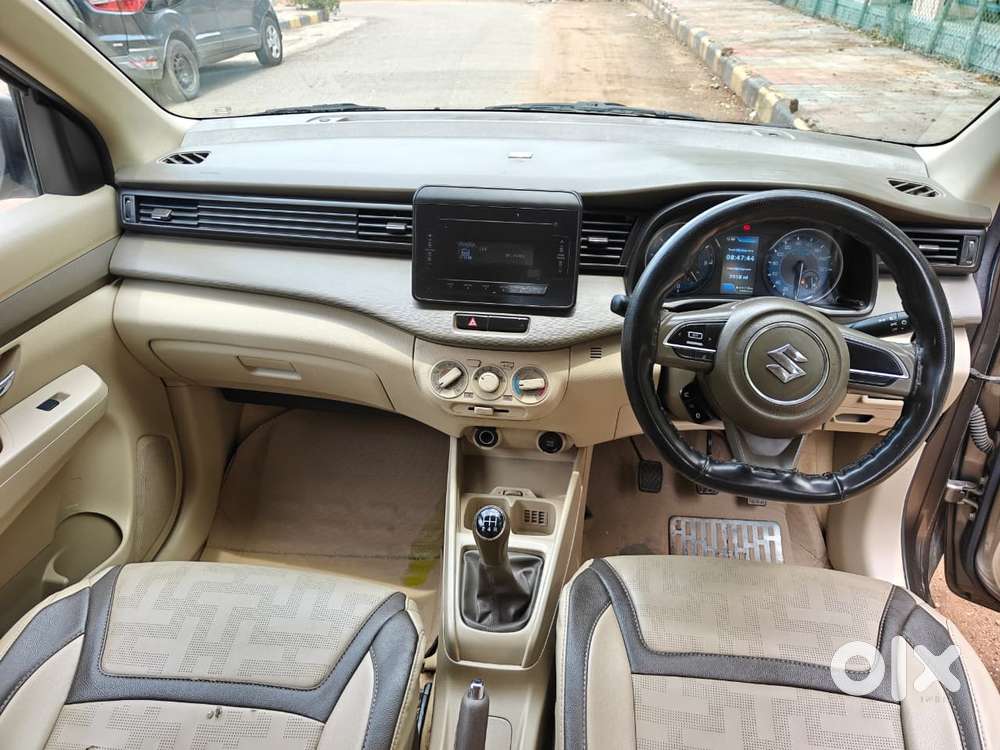 Maruti Suzuki Ertiga 1.5 Vxi, 2021, Petrol