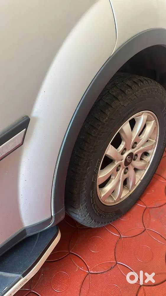 Mahindra Xuv500 W10 Diesel Manual | 2017 | Single Owner | Ka19