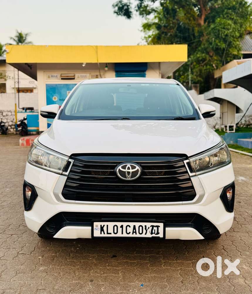 Toyota Innova Crysta 2.4 G Mt 7 Str, 2016, Diesel