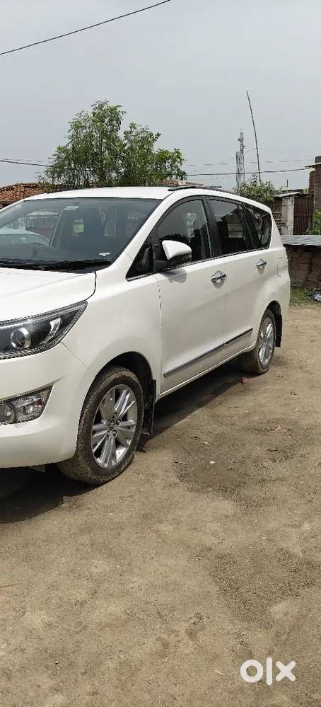 Toyota Innova Crysta 2018 Top Model
