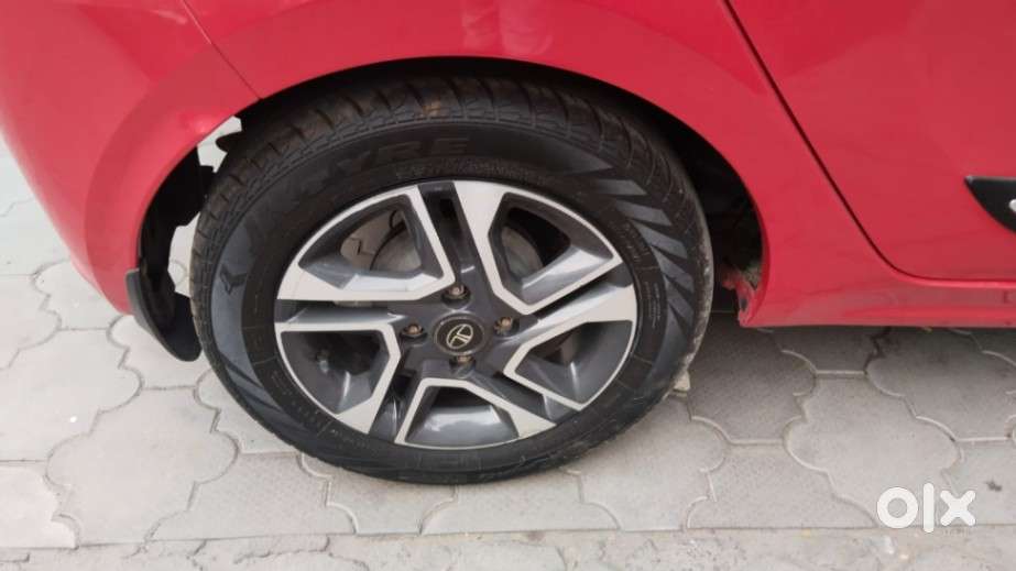 Tata Tiago 1.2 Revotron Xza, 2022, Petrol