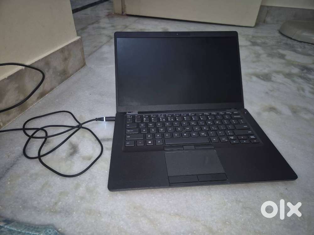 Latitude 5400