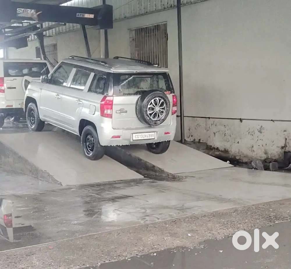 Mahindra Tuv 300 2016