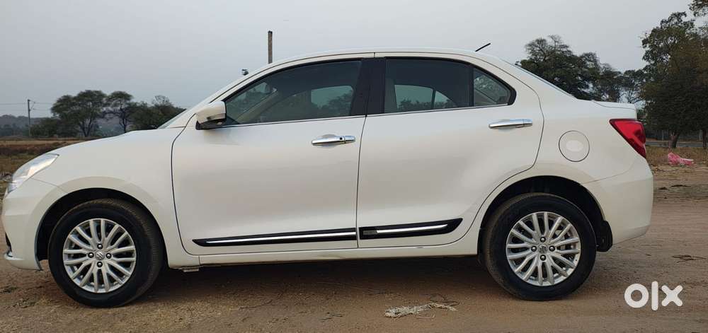 Maruti Suzuki Dzire 1.2 Zxi, 2022, Petrol