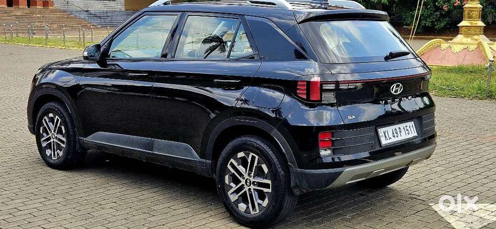 Hyundai Venue Sx Mt, 2023, Diesel