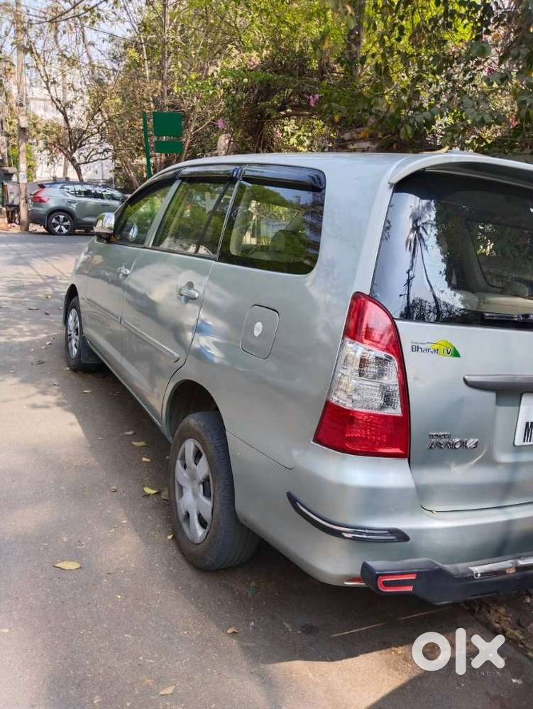 Toyota Innova 2.5 G (diesel) 8 Seater, 2006, Diesel