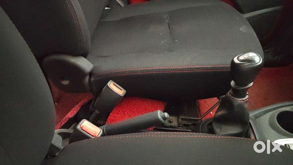 Datsun Redigo T Option, 2016, Petrol