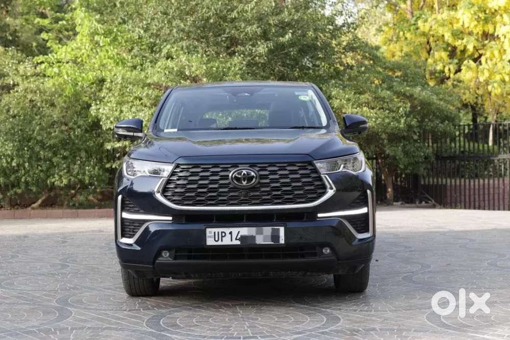 Toyota Innova Hycross 2.0 Zx (o) Hybrid 7 Str, 2025, Petrol