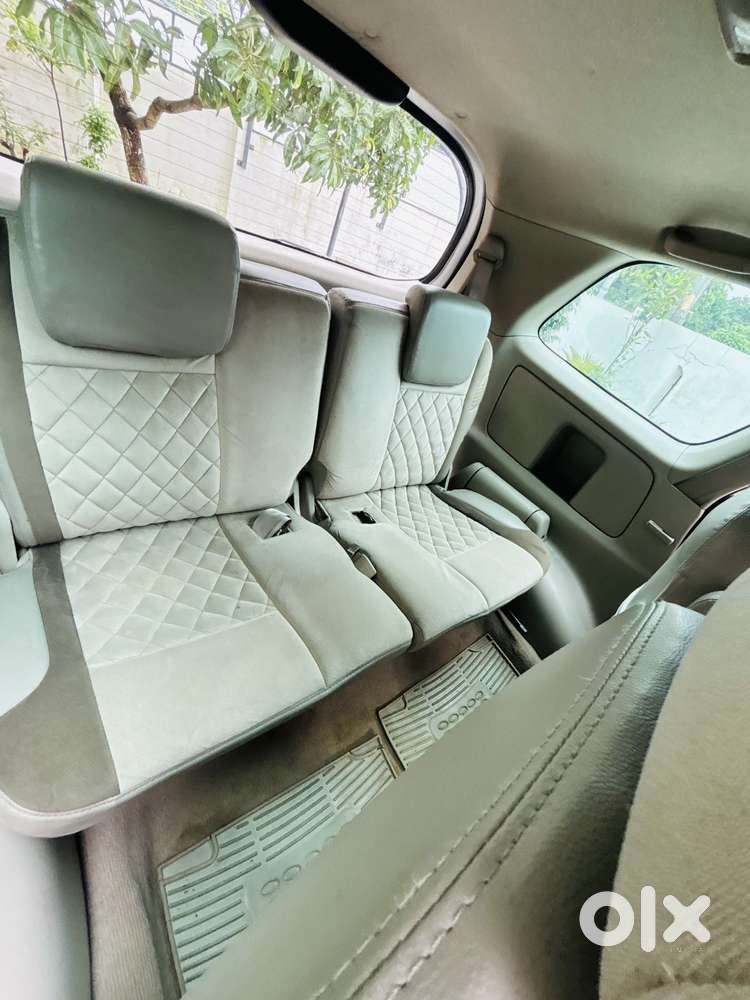 Toyota Innova 2.5 V 7 Str, 2011, Diesel