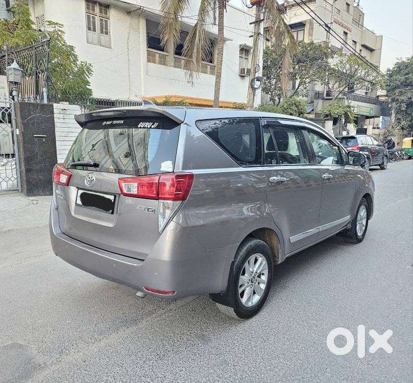 Toyota Innova Crysta