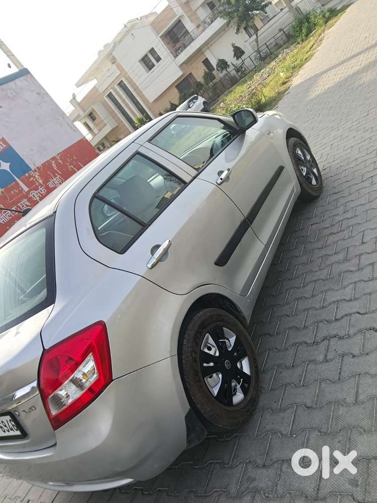 Maruti Suzuki Swift Dzire Lxi Option, 2014, Cng & Hybrids
