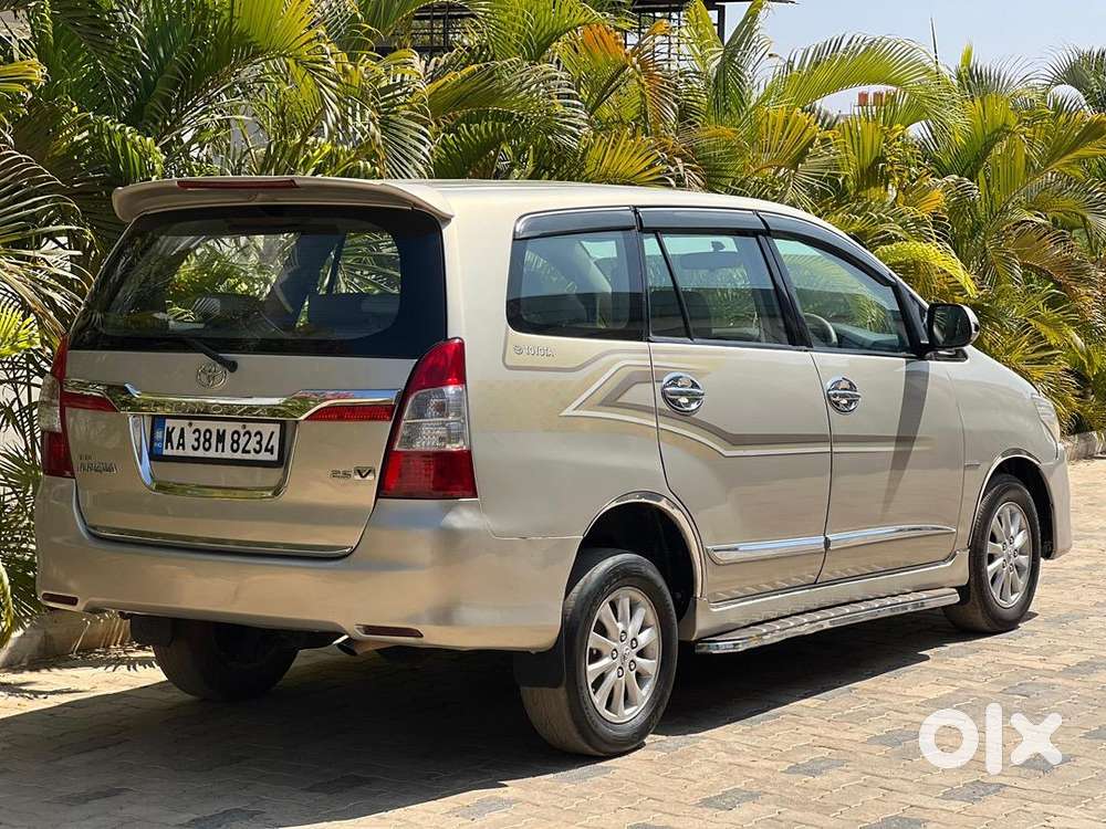 Toyota Innova 2012 Diesel Well Maintained