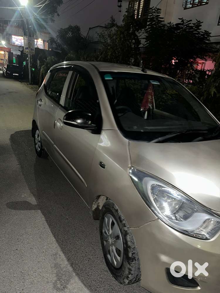 Hyundai Petrol Manual 2011
